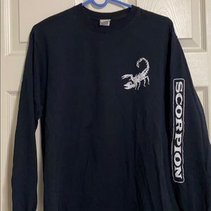 Scorpion long sleeve crewneck